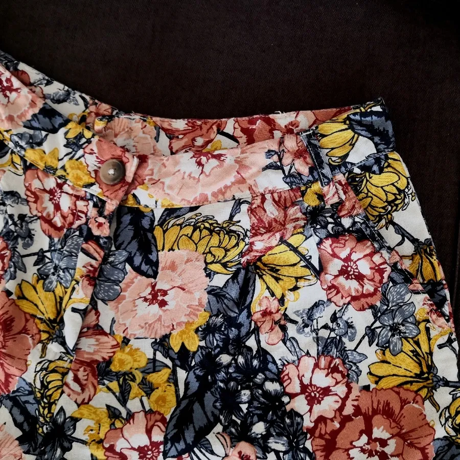 شلوارک لینن طرحدار