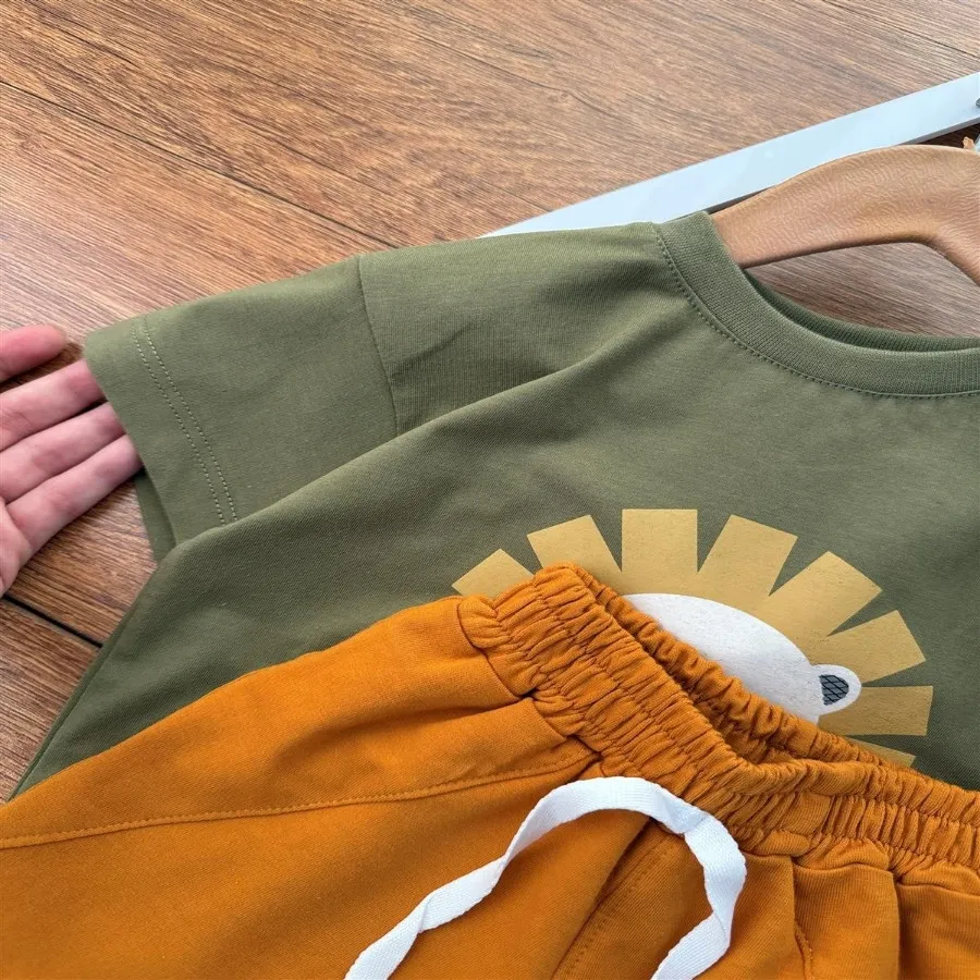 تیشرت شلوارک بچگانه