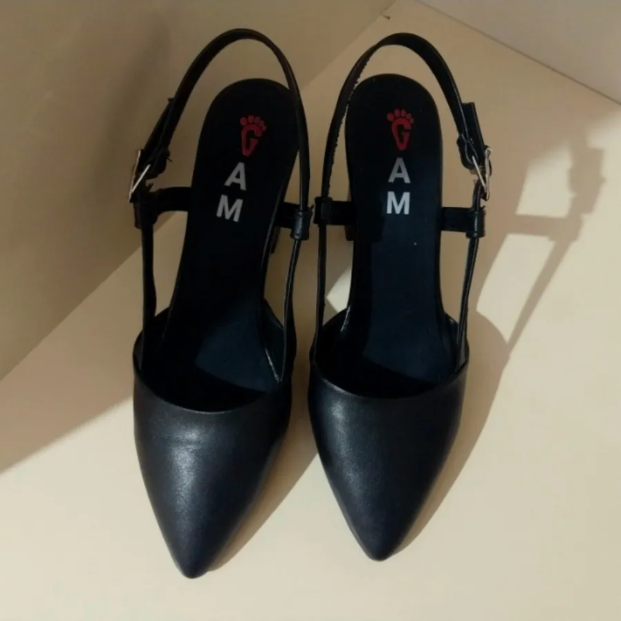 کفش پاشنه بلند زنانه