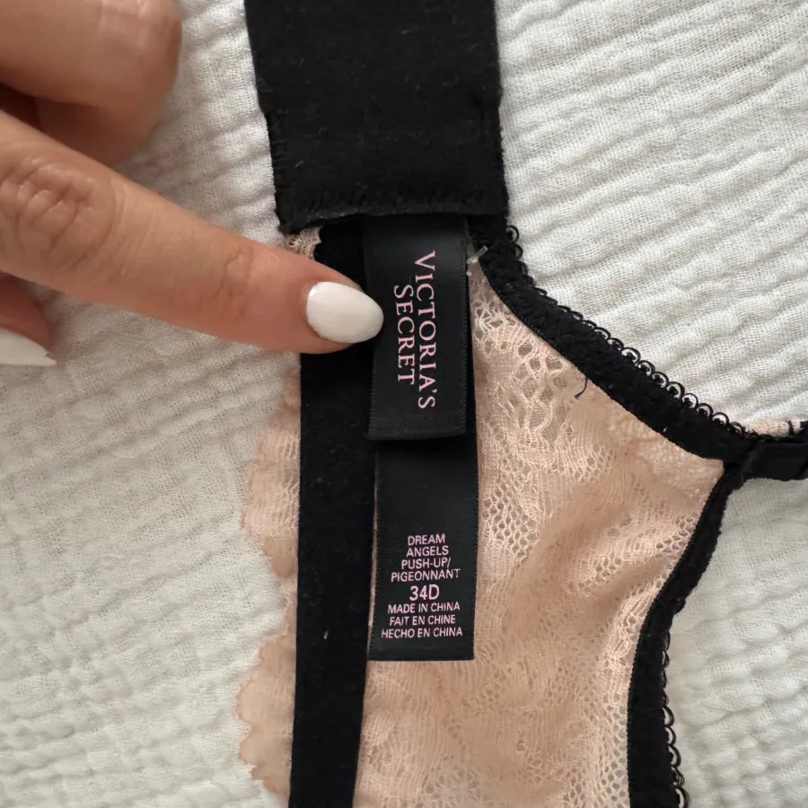 سوتین ویکتوریا سکرت