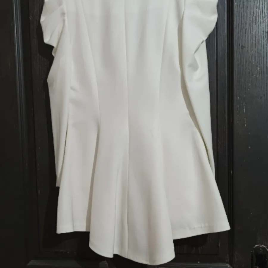 کت و شلوار سفید