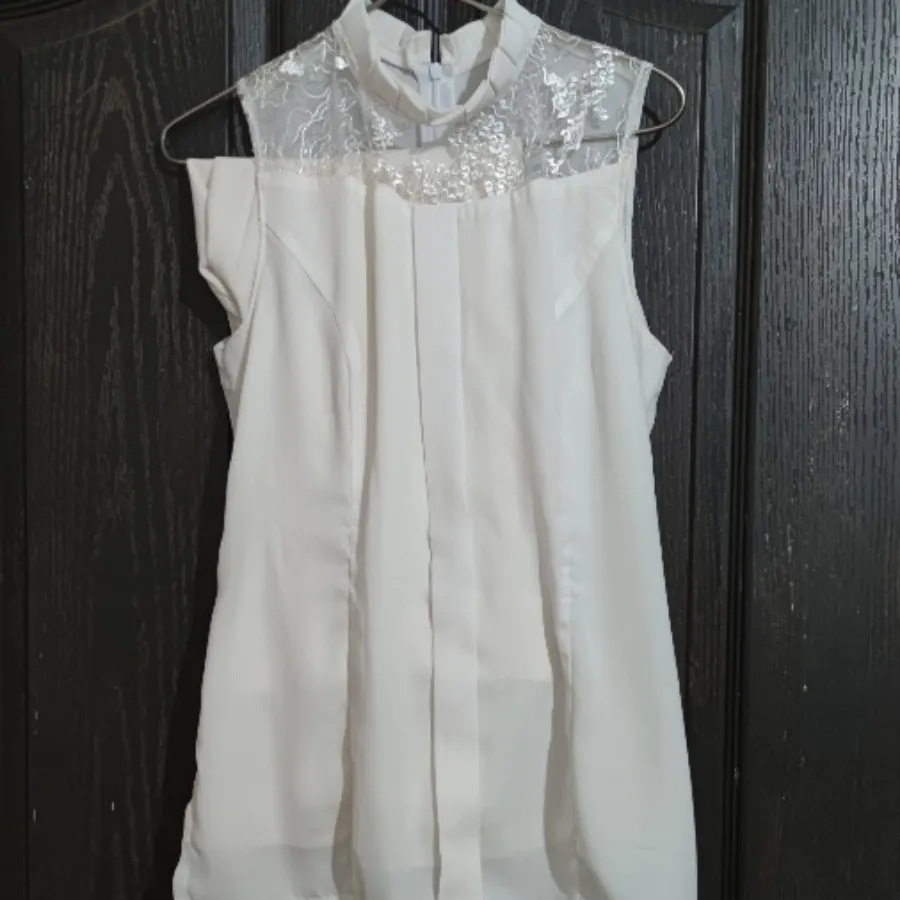 کت و شلوار سفید