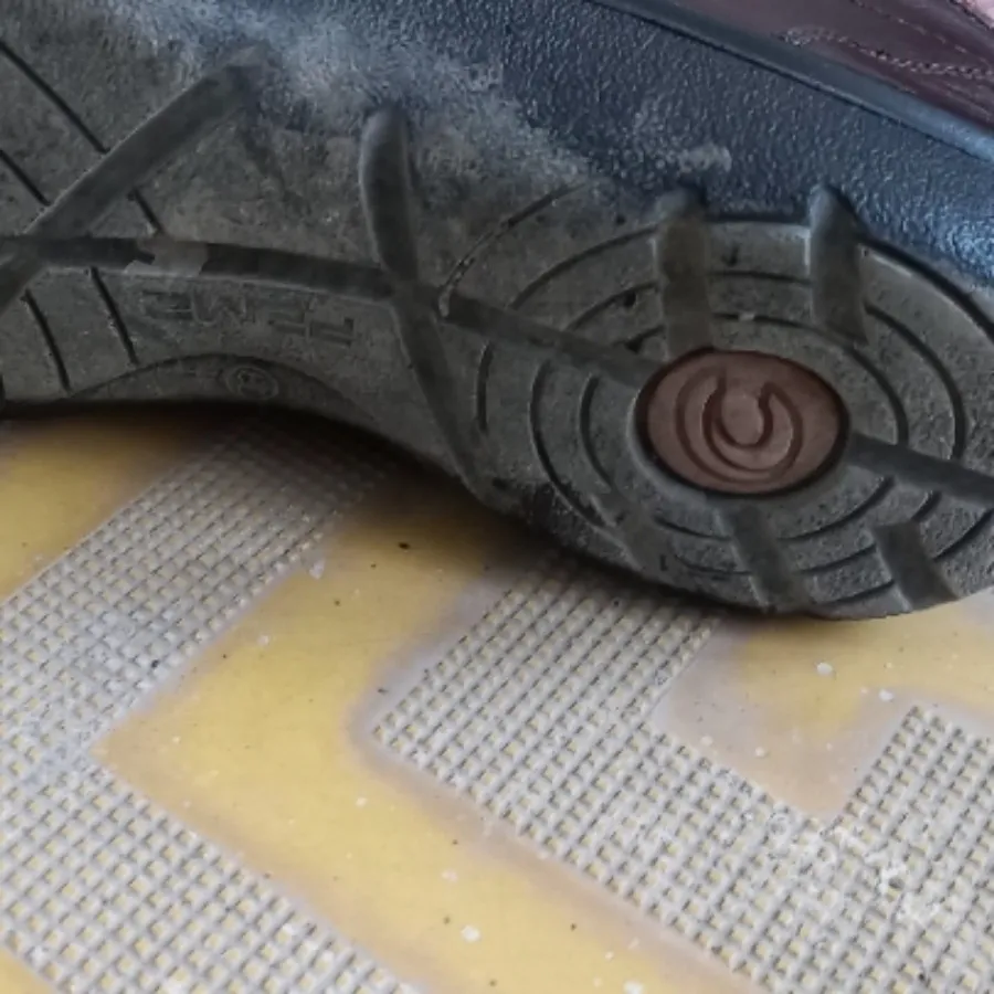 نیم بوت طبی