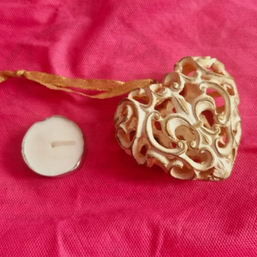 قلب آویز‌ تزیینی