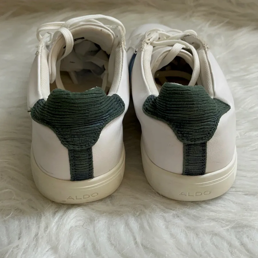 اسنیکرز اصلALDOسایز42