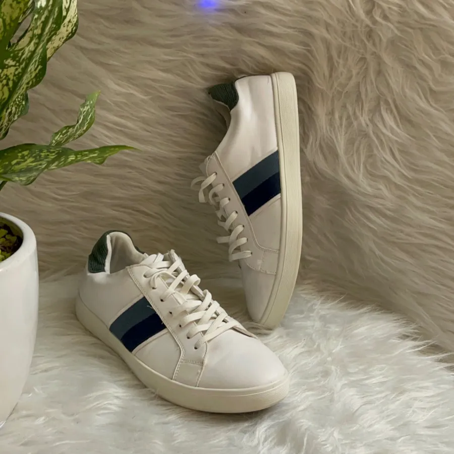 اسنیکرز اصلALDOسایز42