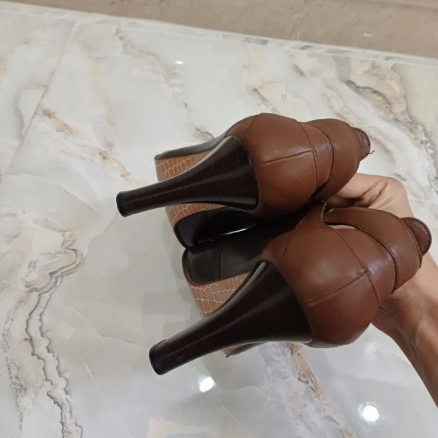 کفش چرم سایز 38 39 مجلسی