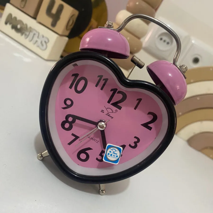 ساعت فلزی زنگ خور