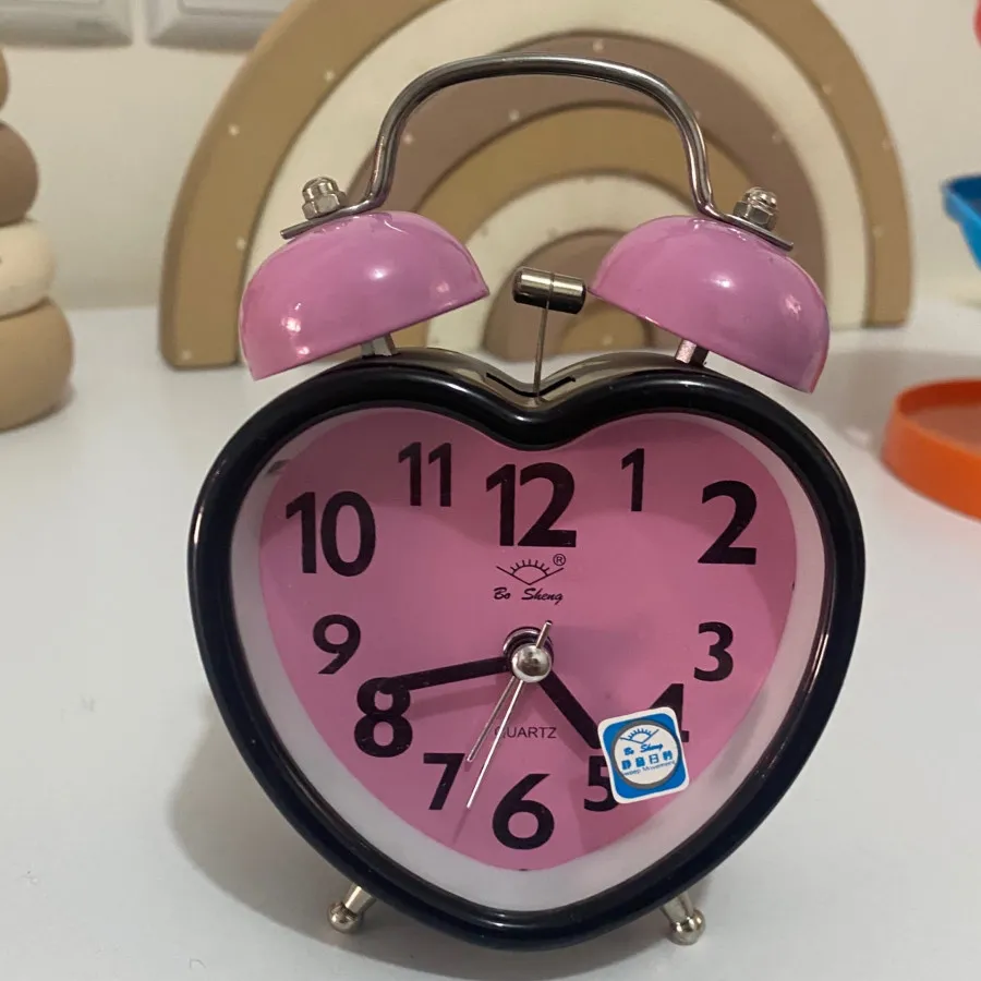 ساعت فلزی زنگ خور