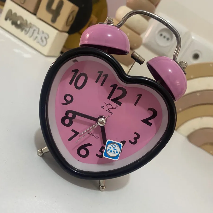 ساعت فلزی زنگ خور