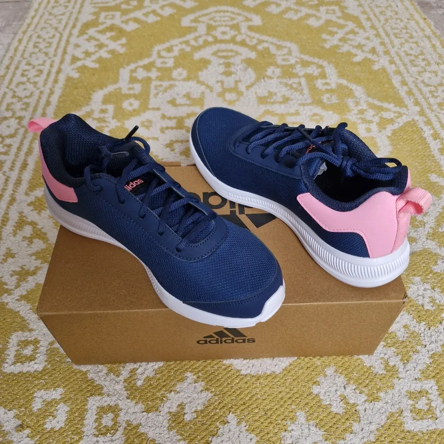 کفش آدیداس