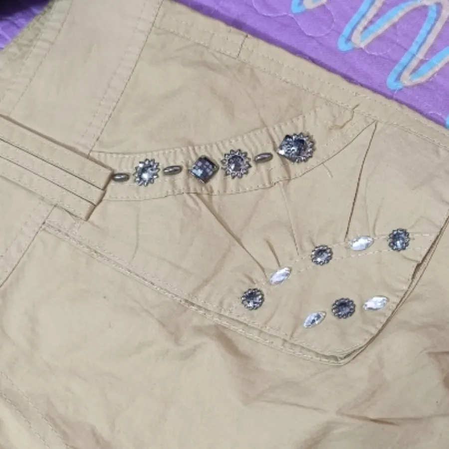 شورت رنگ خردلی