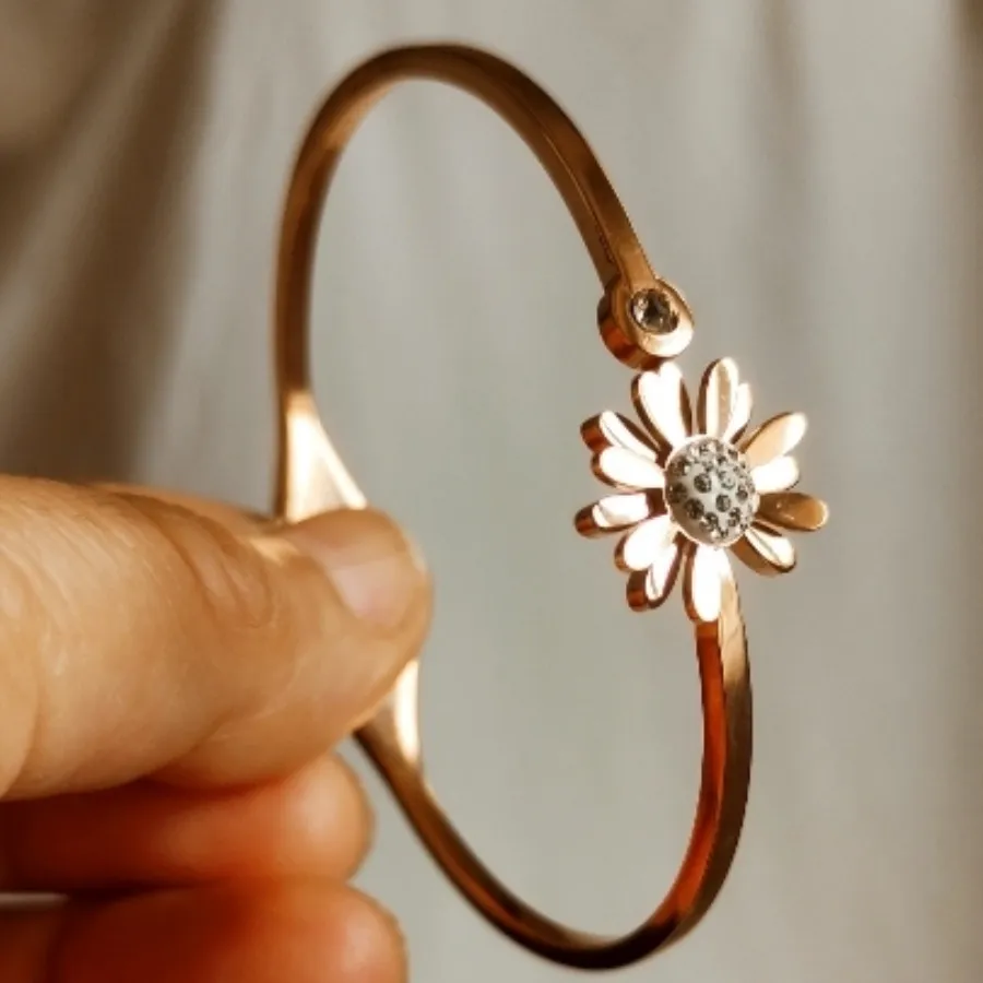 بنگل بابونه رز گلدکپی طلا