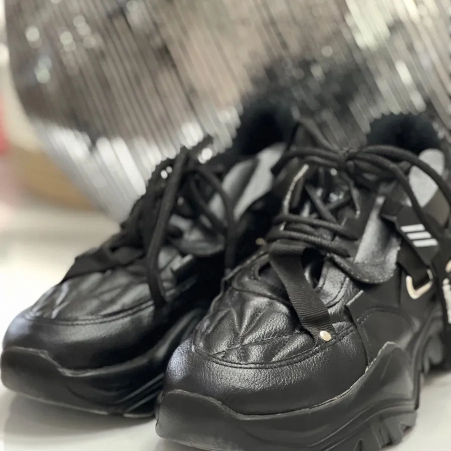 کفش کتونی فشن پلاس