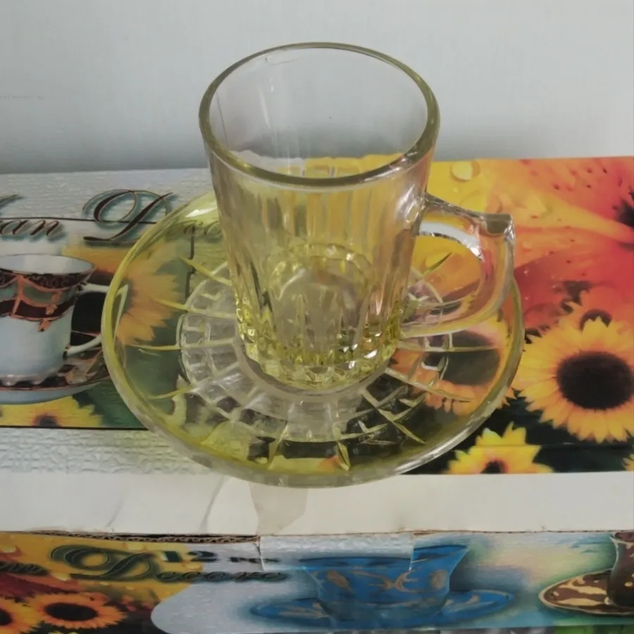 استکان نعلبکی