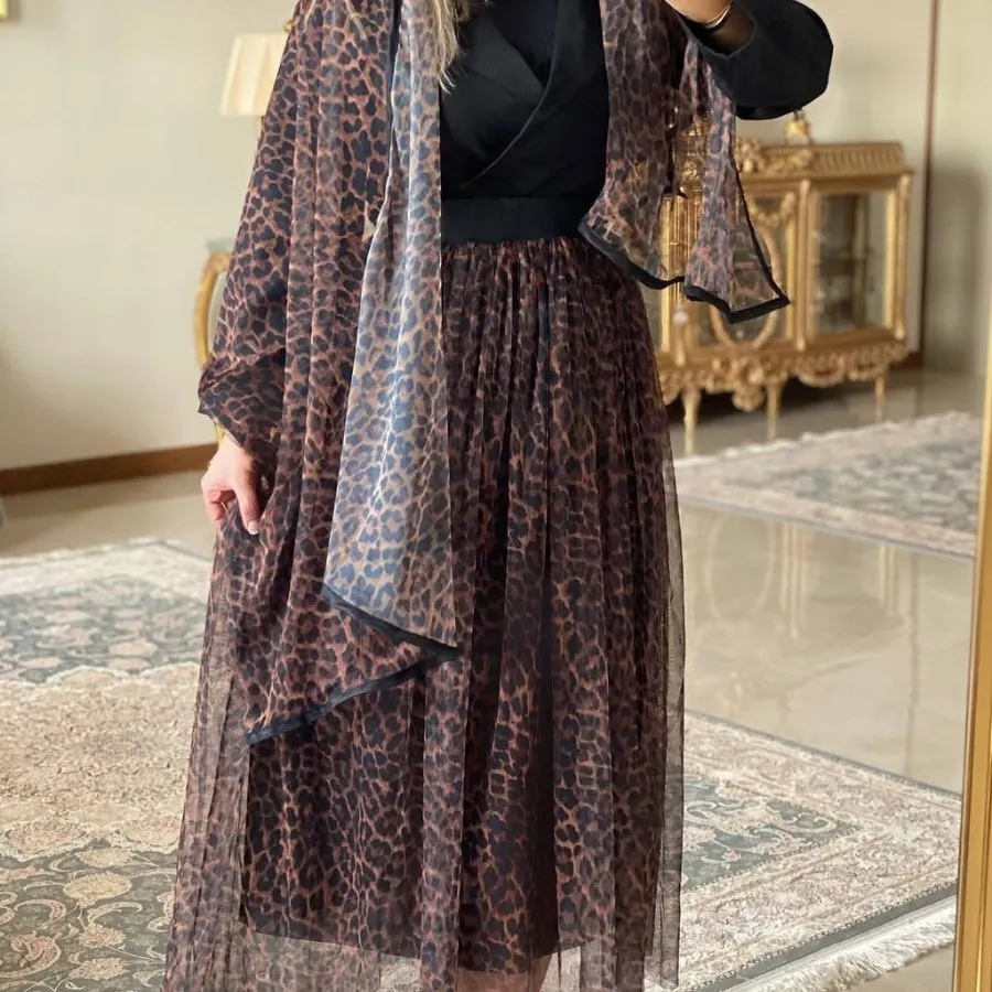 کت و دامن و شال