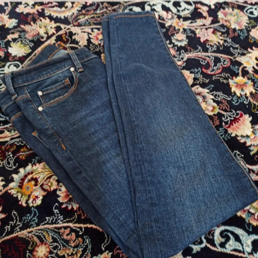 شلوار جین لی