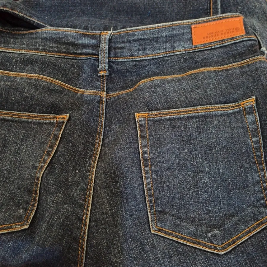 شلوار جین لی