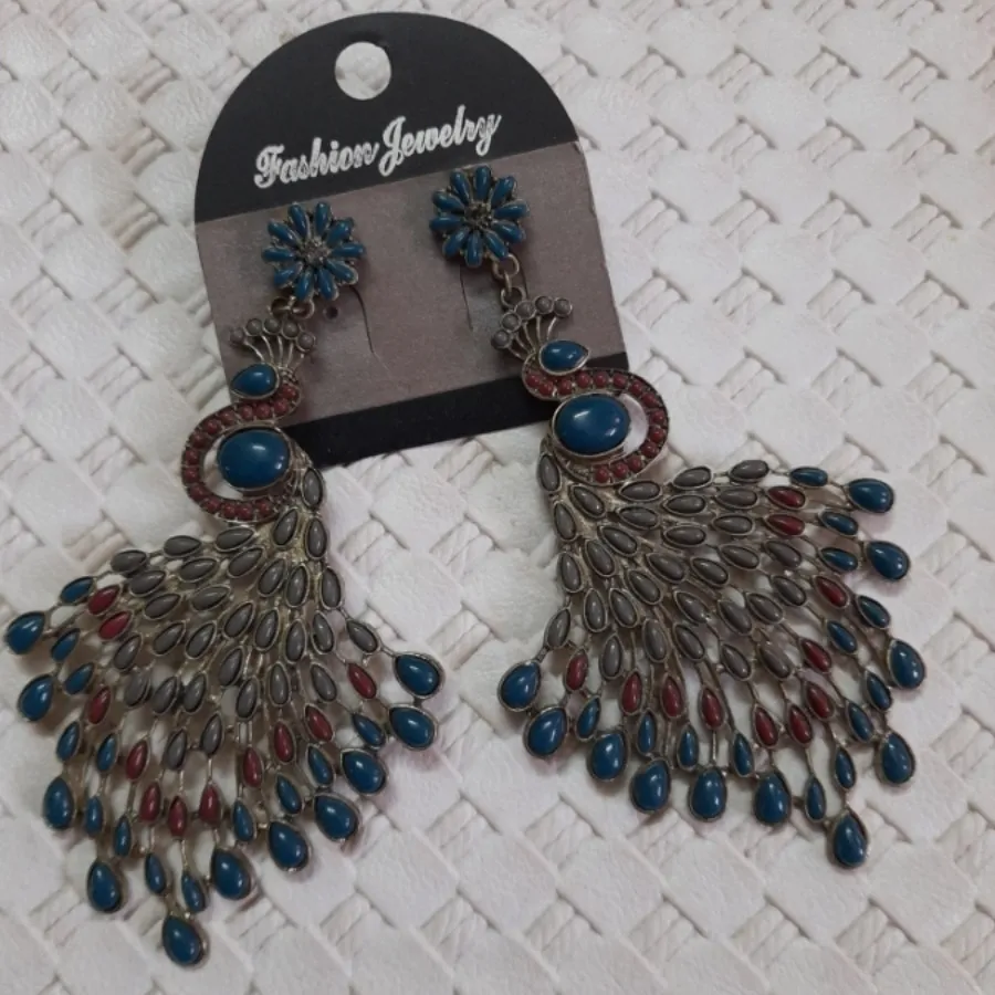 گوشواره بزرگ