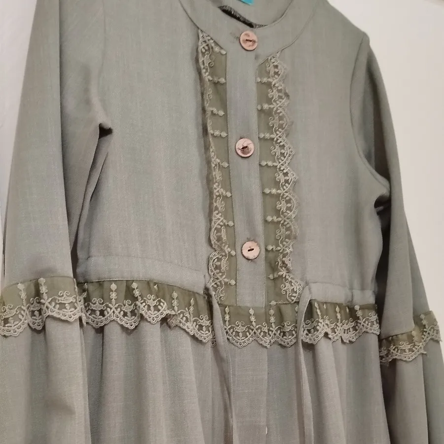 مانتو عروسکی