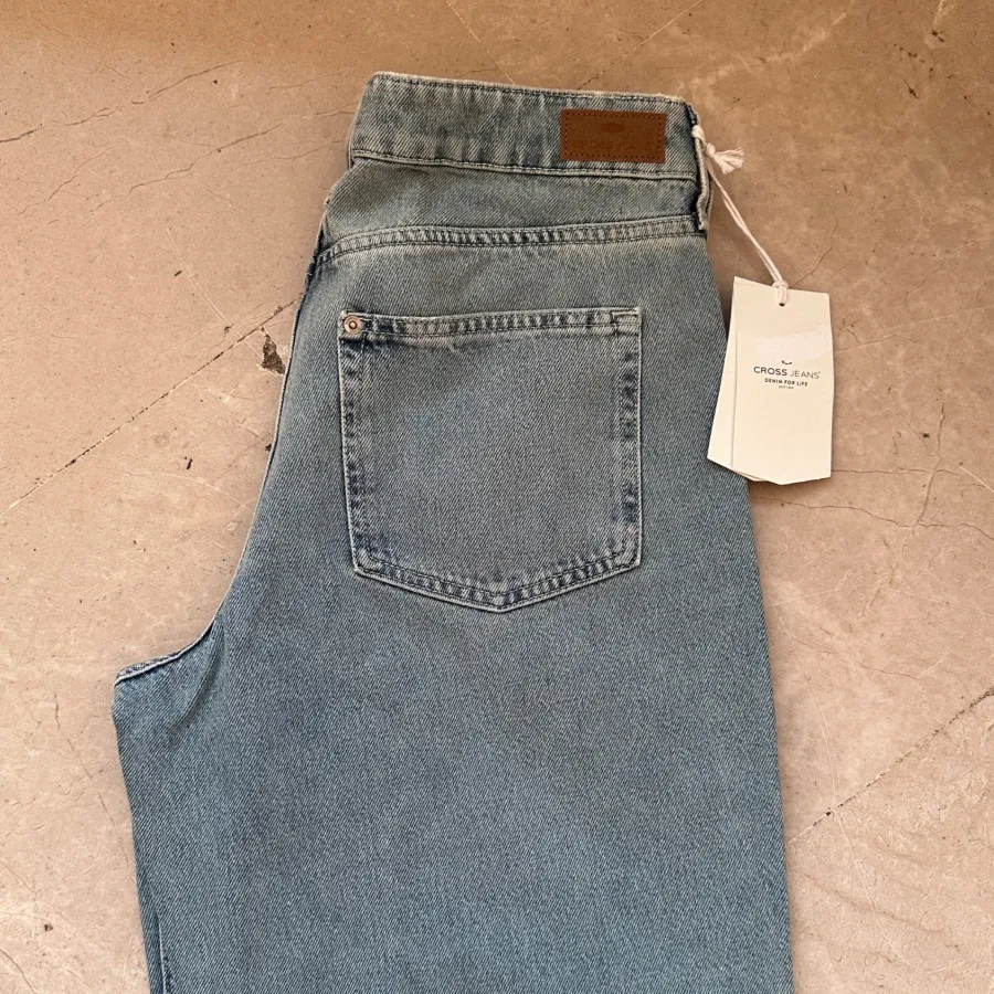 شلوار جین زنانه کراس جین