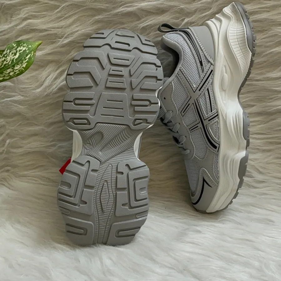 کتونی طبی سایز 39