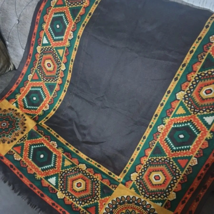 شال نخی قواره دار سبک