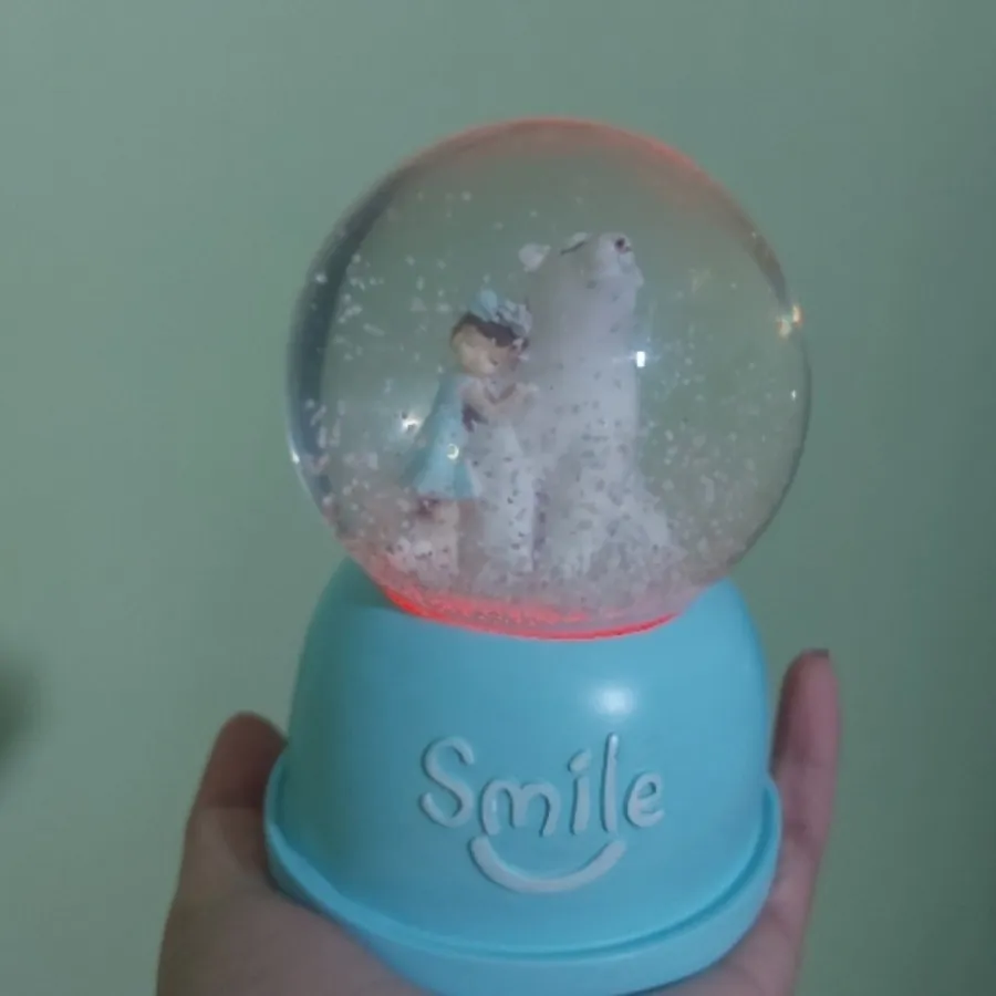 گوی برفی خرس قطبی زخمی