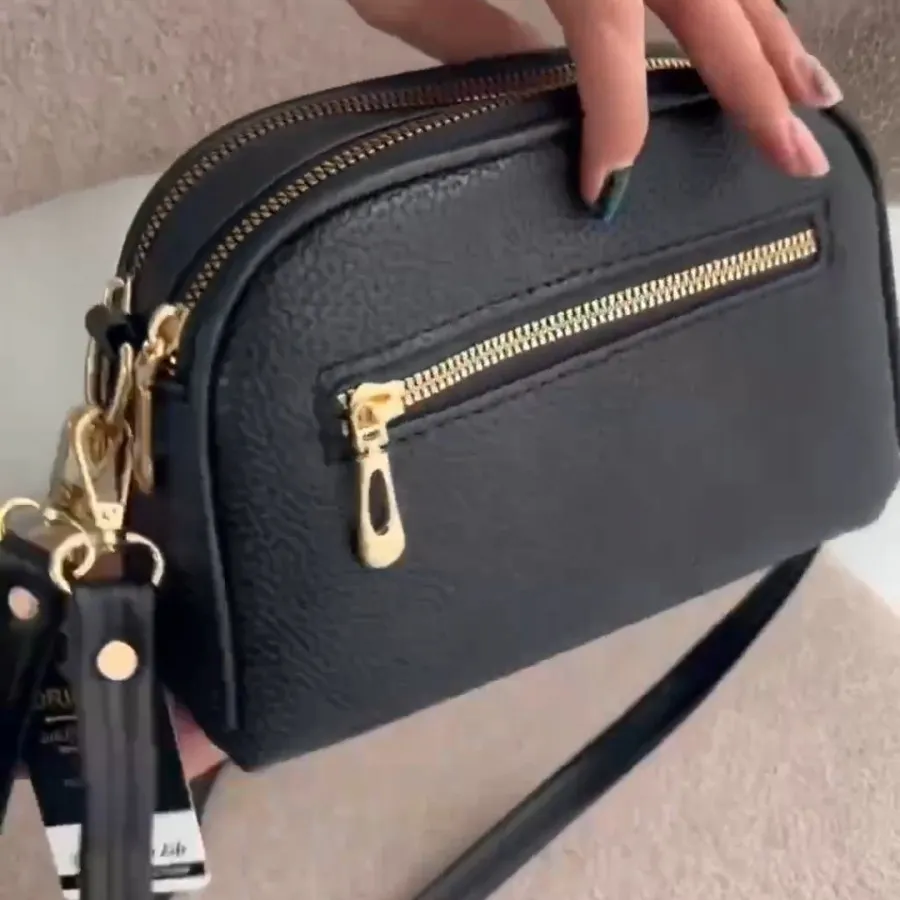 کیف زنانه پاسپورتی