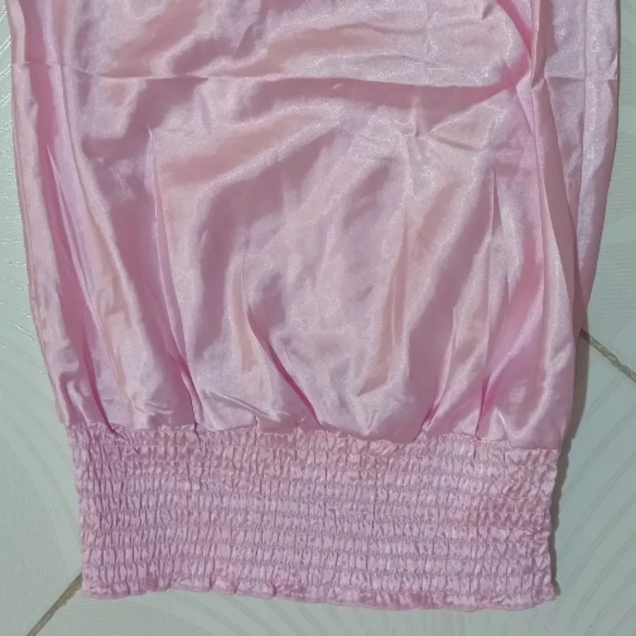 تاپ ساتن صورتی