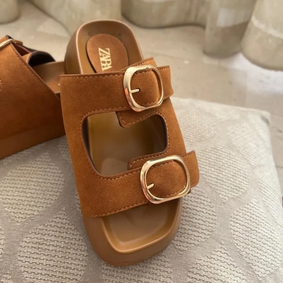 صندل تابستونی لژدار