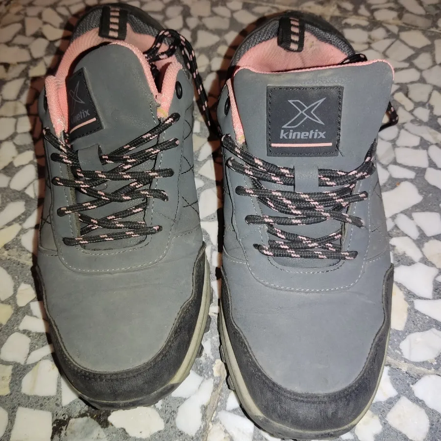 کتونی پیاده رویی