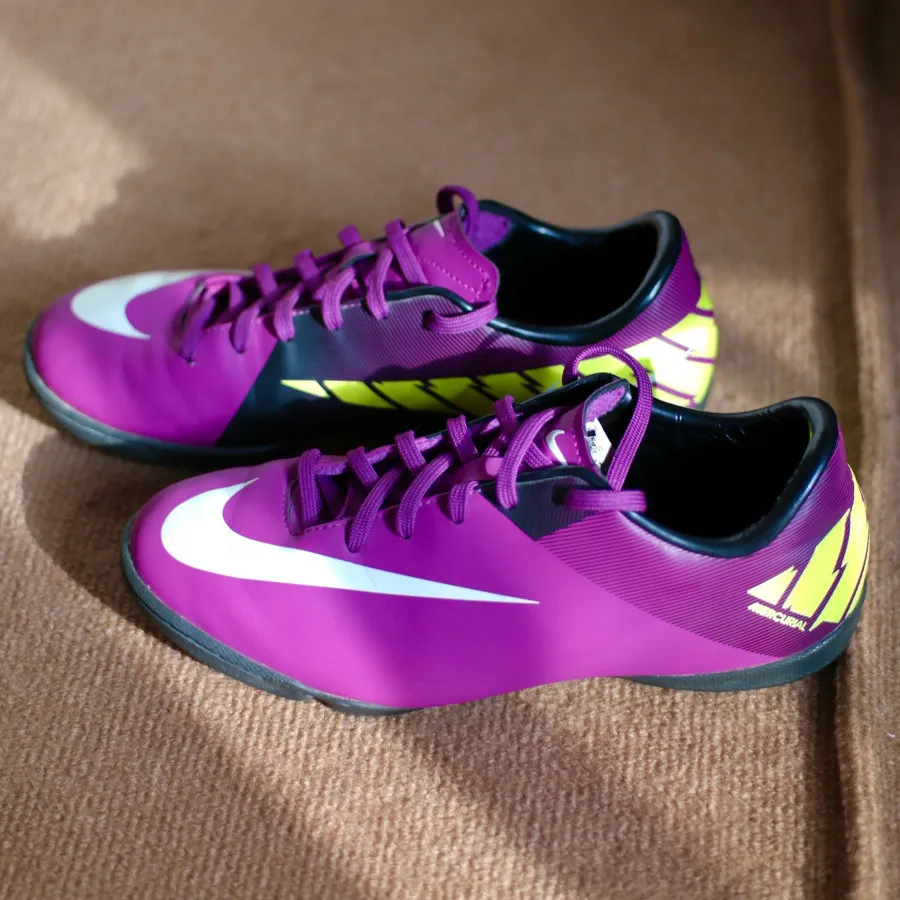 کتونی نایک مرکوریال