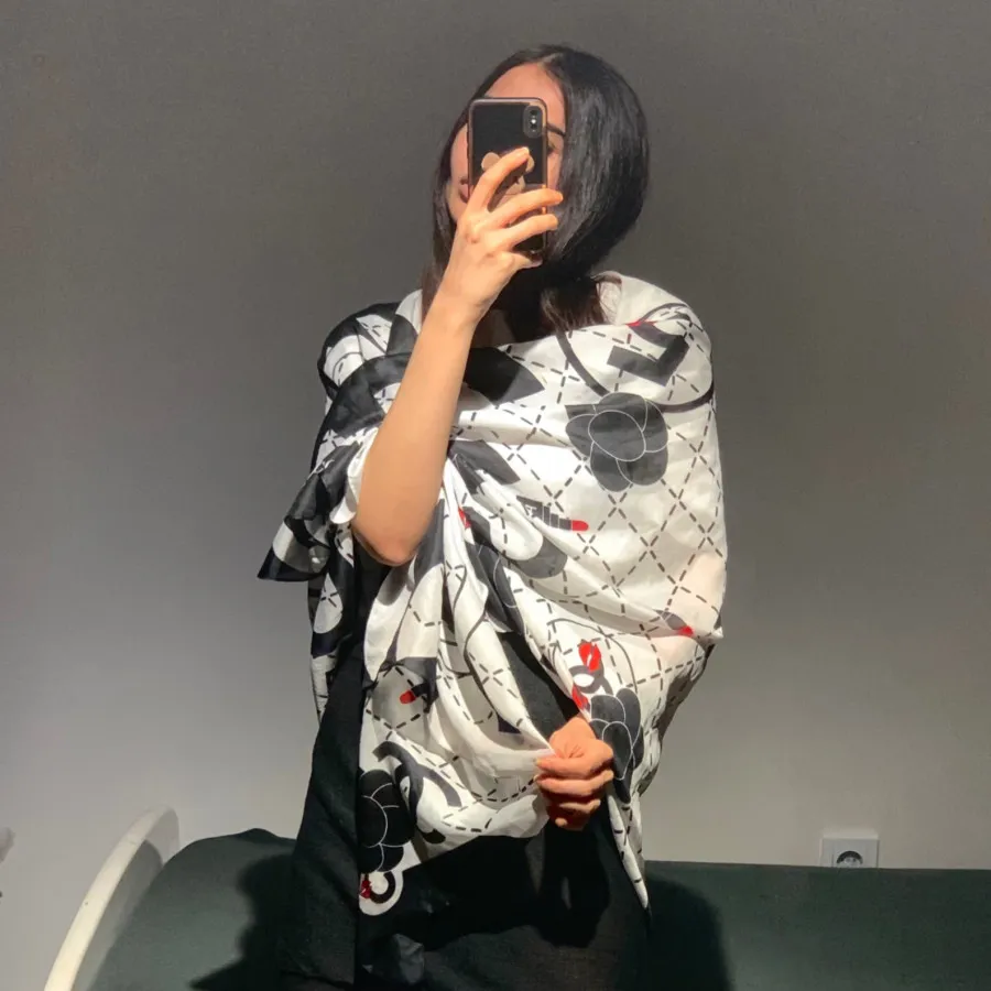 شال طرح دار