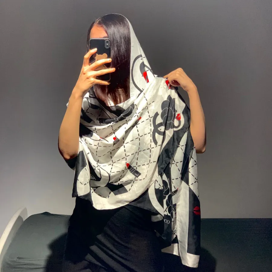 شال طرح دار