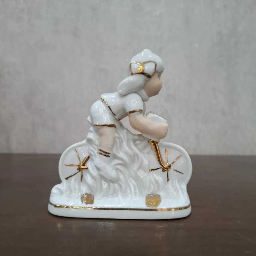 مجسمه انتیک