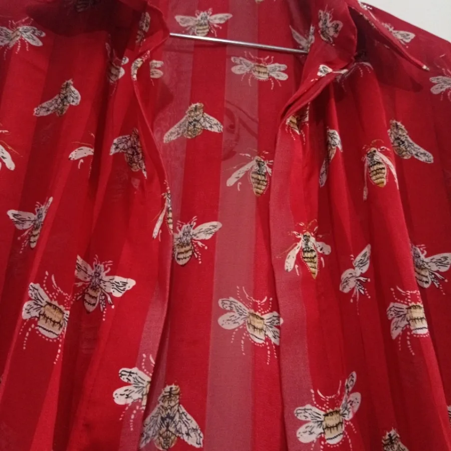 شومیز مزون دوز زرشکی