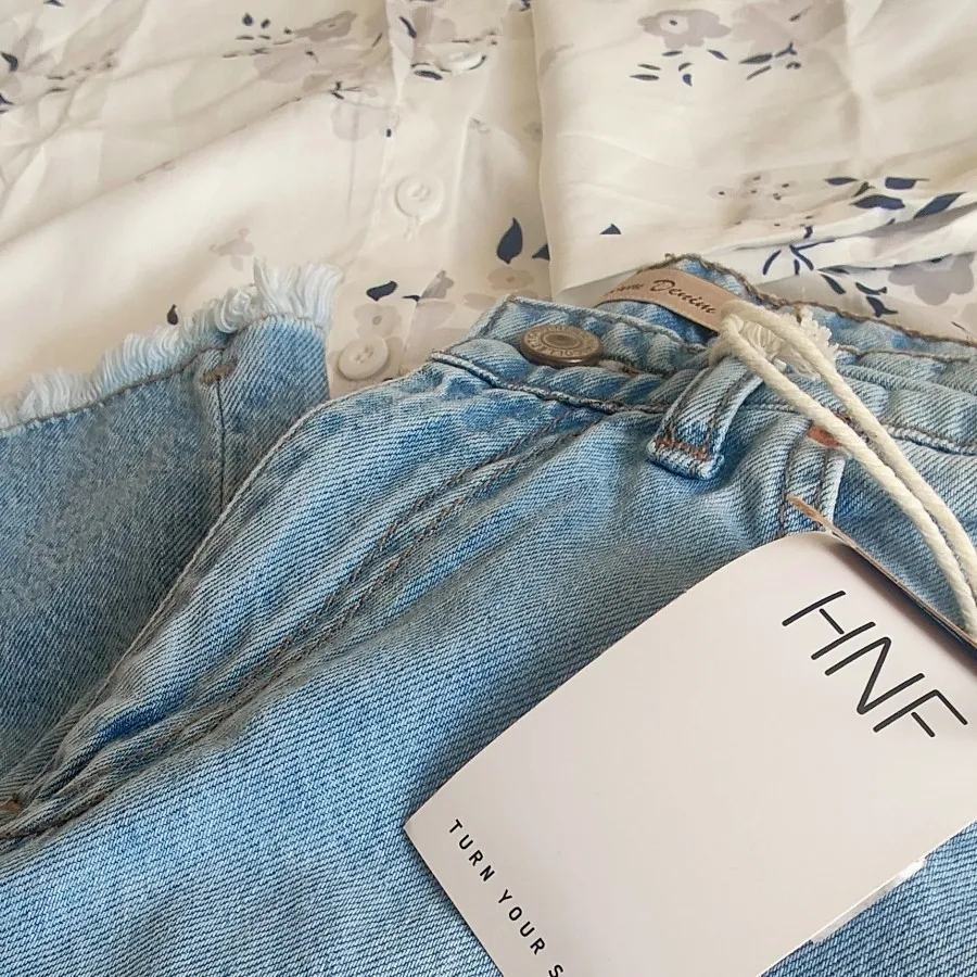 شومیز و شلوار جین