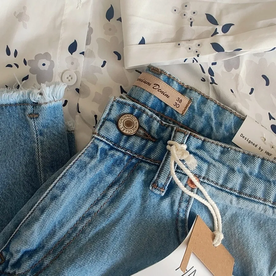 شومیز و شلوار جین