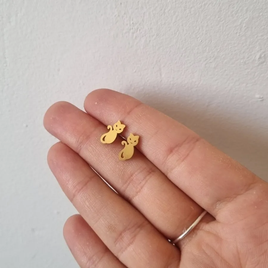 گوشواره میخی گربه