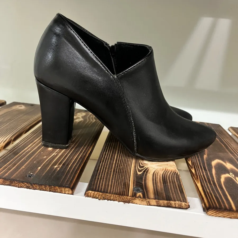 کفش رسمی اداری پاشنه دار