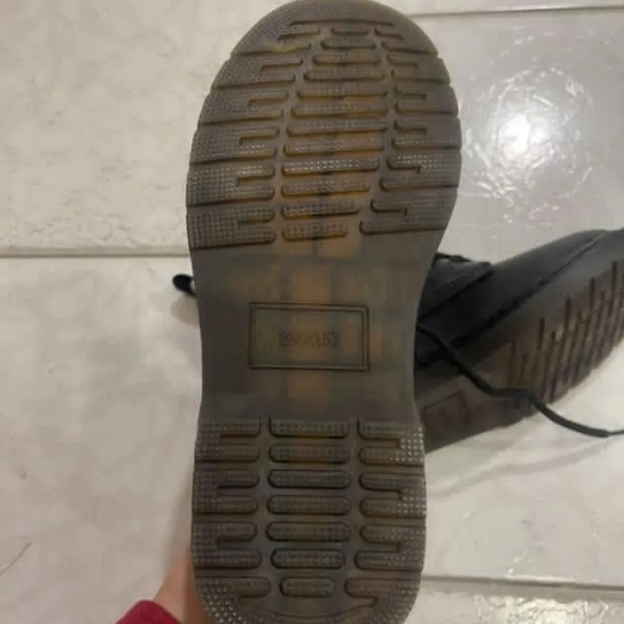 نیمبوت  دخترونه