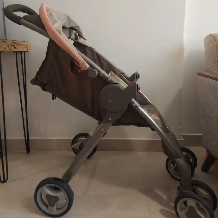 کالسکه نیست یاوره یاور