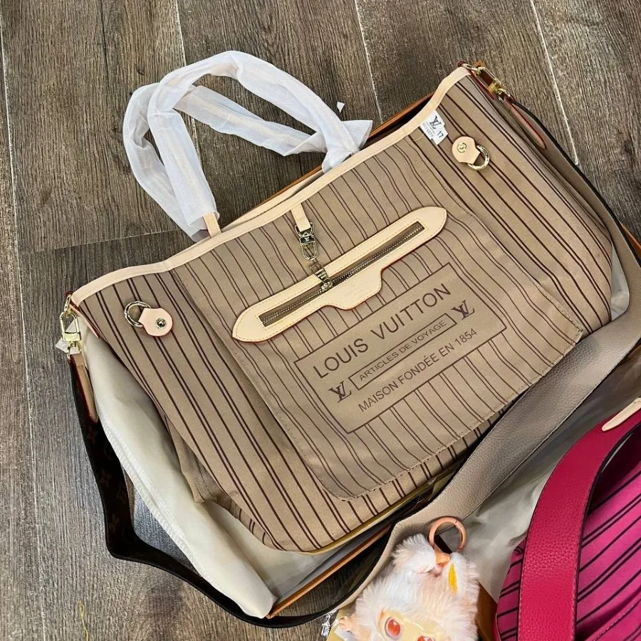 کیف بزرگ و جا دار