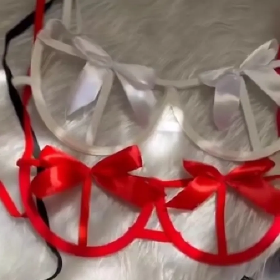 لباس زیر زنانه