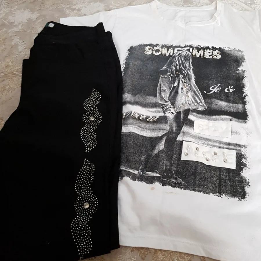 تی شرت و لگ مشکی