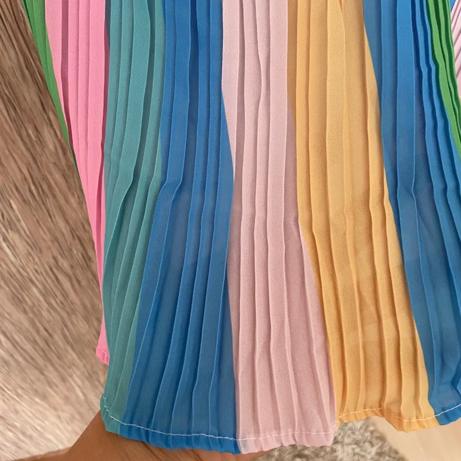 لباس رنگی تمام پلیسیه