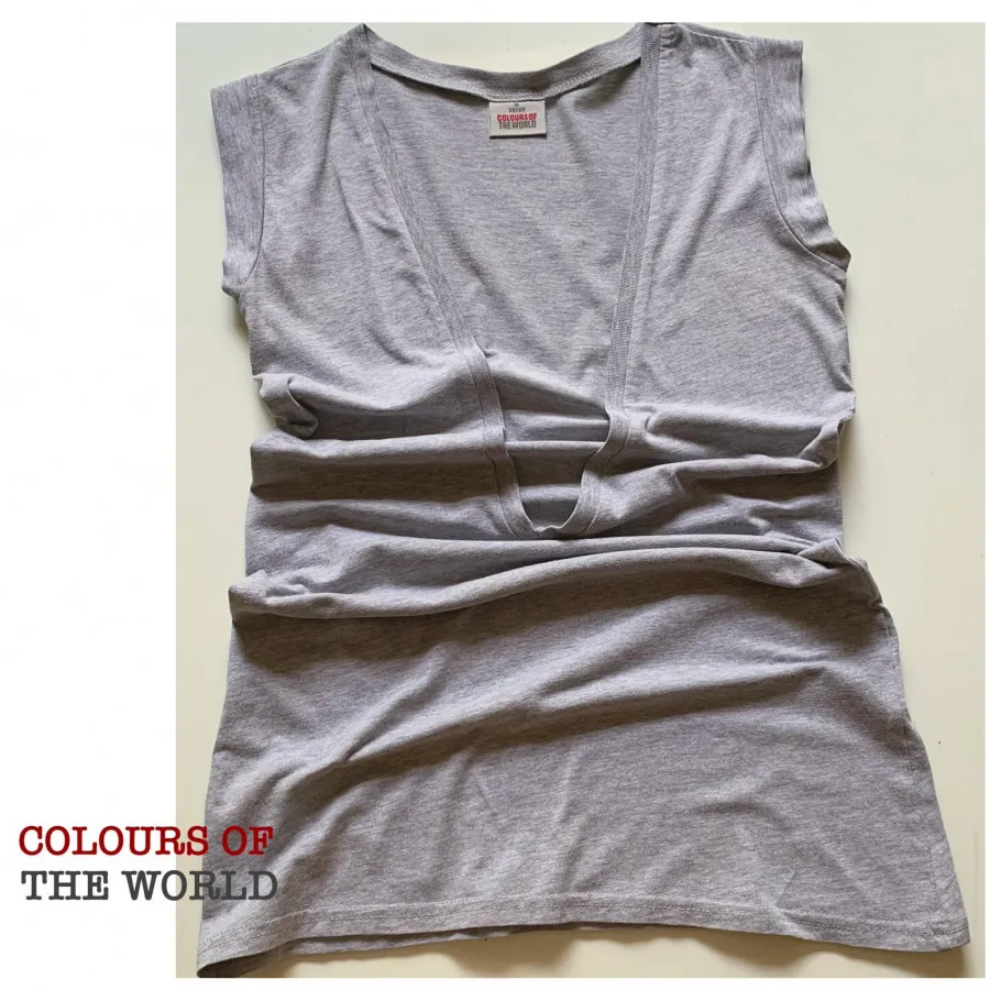 تاپ یا شرت یقه باز