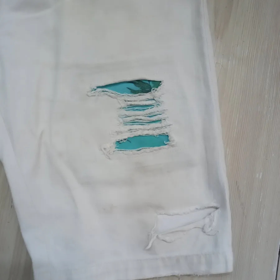 شلوارک سفید زاپ دار خارجی