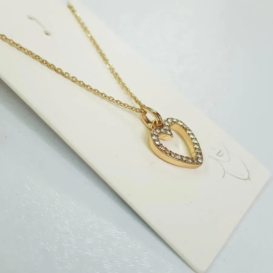 گردنبند طلایی قلبی نگین